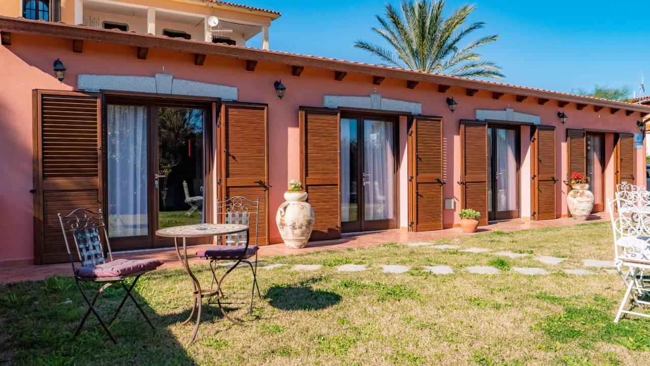 Quadrifoglio Affittacamere San Teodoro  Luaran gambar